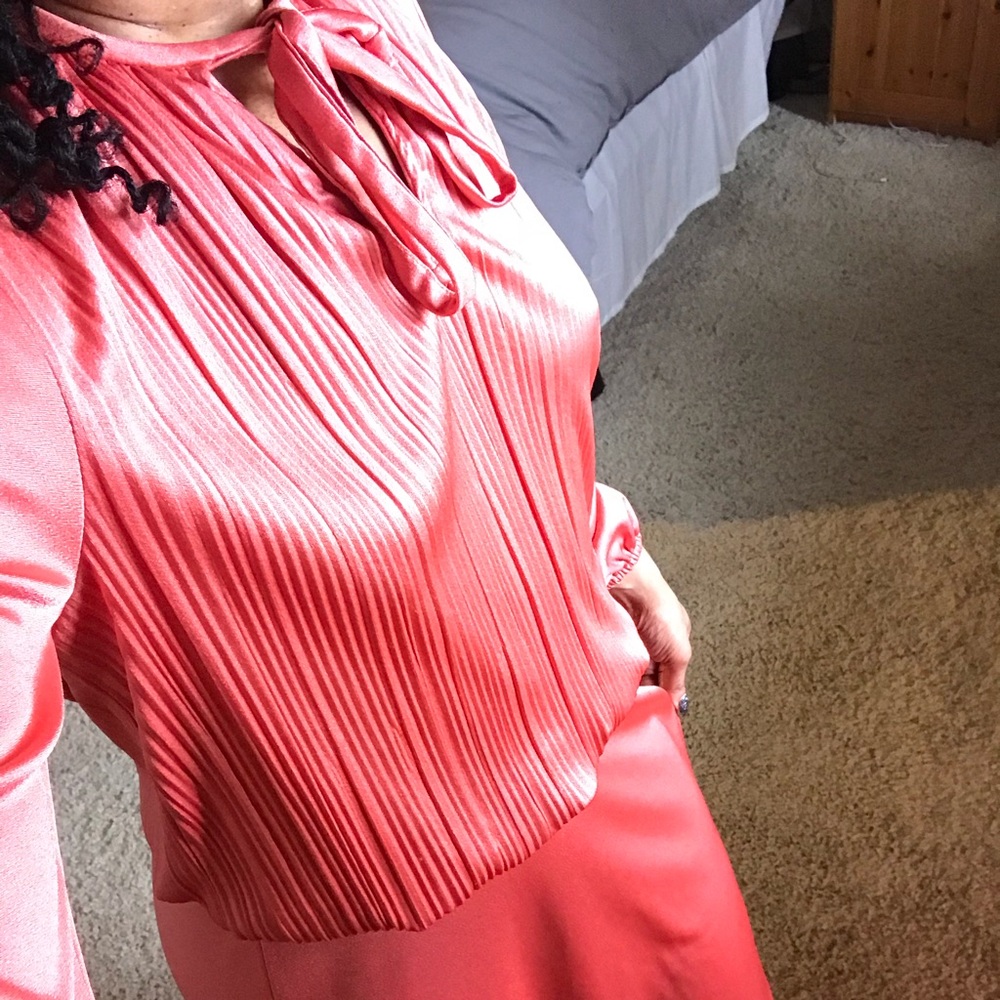 Vintage salmon color dress - Picture 2 of 6